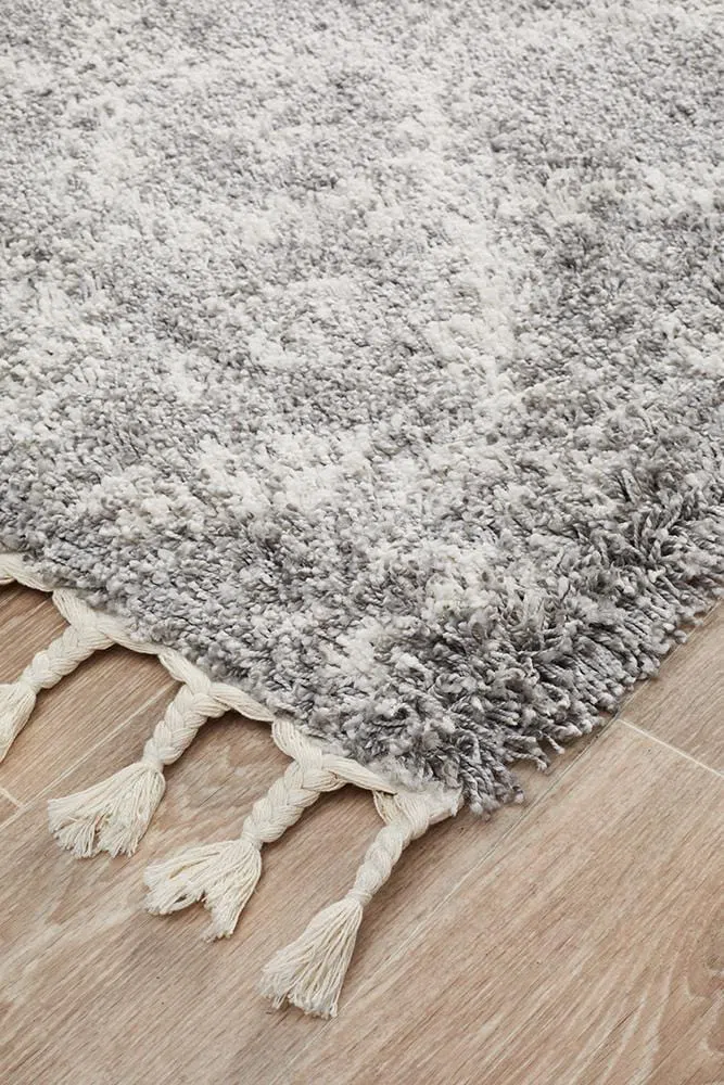 Saffron 33 Silver Runner Rug - Image 4