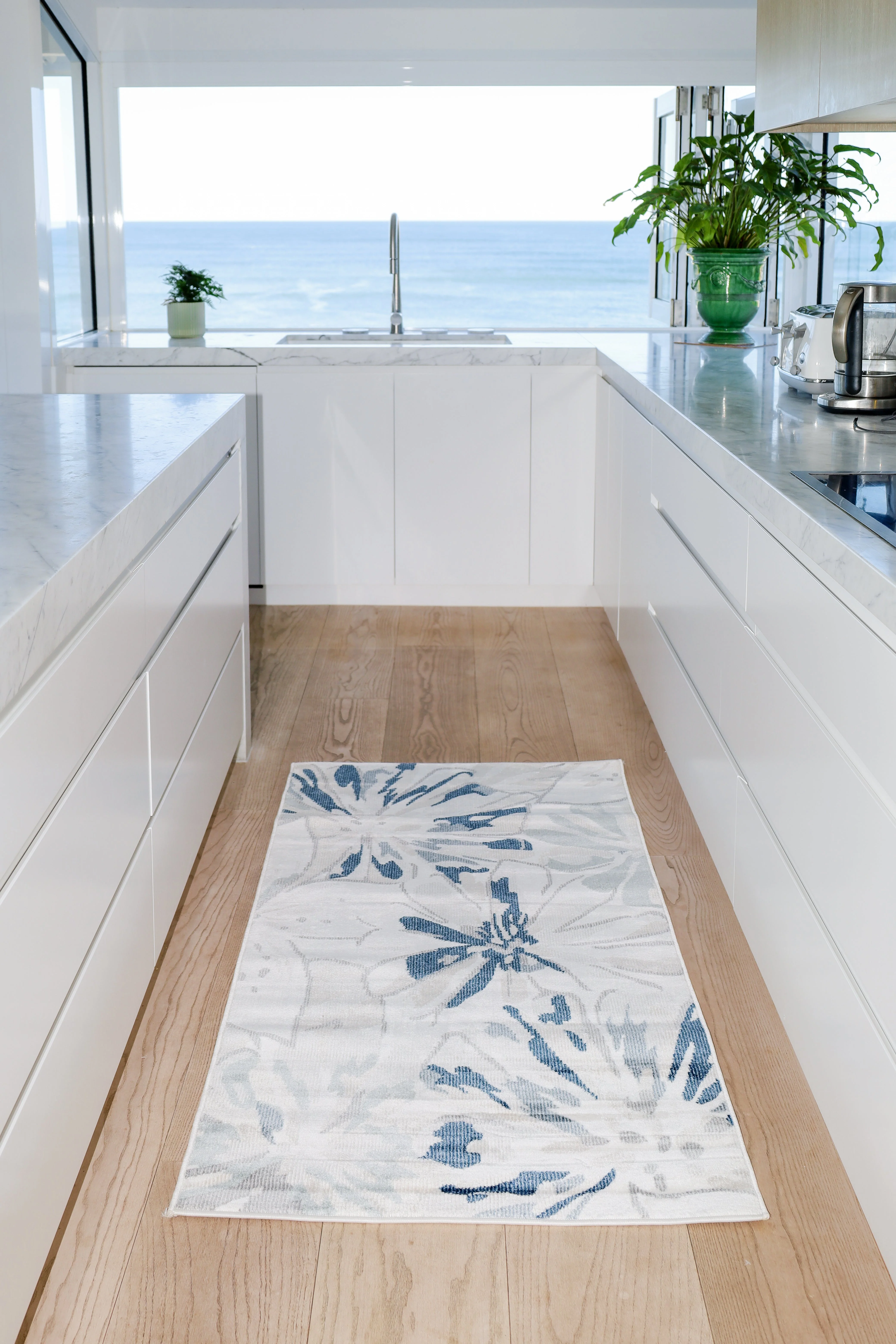 Tawang Navy and Cream Indoor Outdoor Rug - Image 12