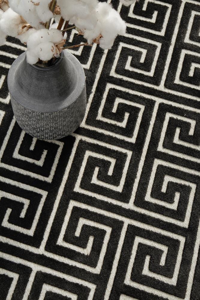 York Alice Black & Gold Rug - Image 9