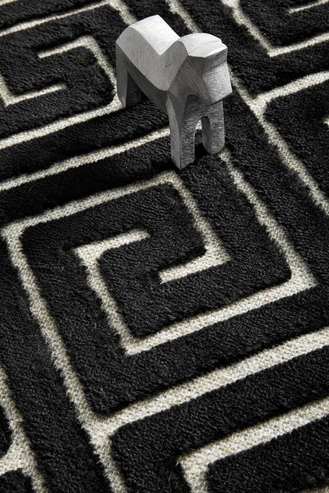 York Alice Black & Gold Runner Rug - Image 9